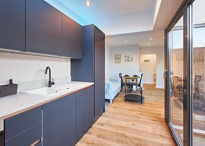 Apartment Host & - Fourth Avenue York