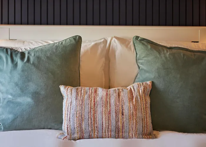 Host & - Fourth Avenue Apartamento *